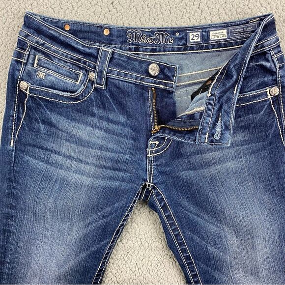 Miss Me Women's Cuffed Capri Thick Stitch Embellished Stretch Jeans | Size: 29 - Picture 4 of 15